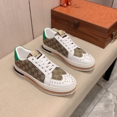 Gucci Low Shoes